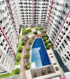 Daffodils at Bloom Residences Tower B