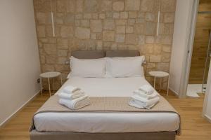 Lux Suites Brucoli