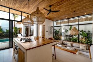Villa Kira - Uluwatu by Yolla Hospitality