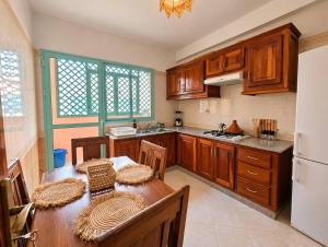 Spacious 2BR Moroccan Stay Near Marjane