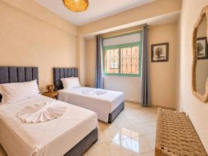 Spacious 2BR Moroccan Stay Near Marjane