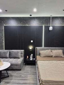 R101 Studio