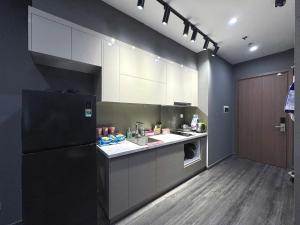R101 Studio