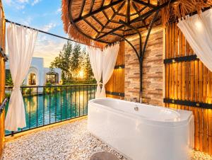 SkyBird Lake View Resort Khaoyai