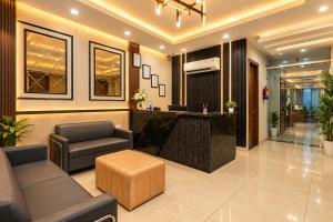 Hotel Golden star Near Aditya City Centre & North India Mall Indrapuram