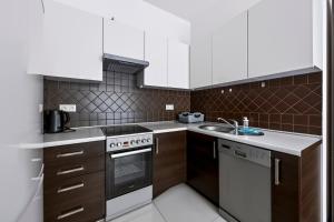 Zielony Żoliborz Urban Apartment by BookingHost