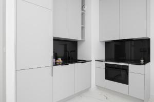 Modern Studio with Air Conditioning and Balcony by Noclegi Renters