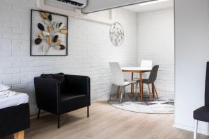 Spacious and cozy 2-room apartment for 4 in Kaivoksela, Vantaa