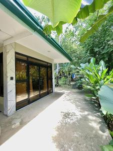 Millcar Home - Near Airport, Main Town and Beaches