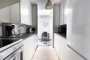 Spacious and cozy 2-room apartment for 4 in Kaivoksela, Vantaa