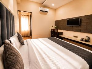 Rudra Vilas Bed & Breakfast Near Taj Mahal
