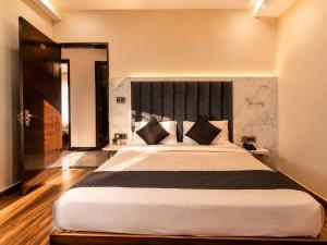 Rudra Vilas Bed & Breakfast Near Taj Mahal