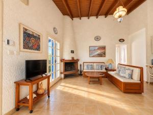 Artemis Breeze - 1st Floor with Garden by ΜΡS