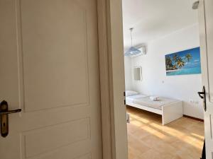 Artemis Sea Cottage - Near beach & airport by ΜΡS