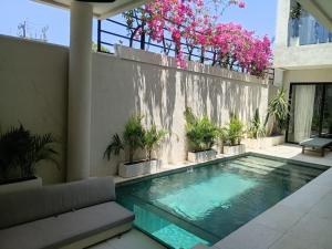 New 3-Bedroom Glass-Side Pool Nyang Nyang