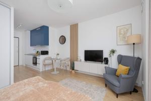 LUX City Center Browary Warszawskie Apartments by Noclegi Renters