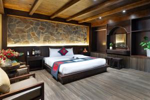 TIME Restaurant & Homestay Sa Pa