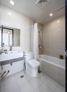 Luxe Gold Mactan