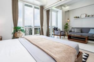 Luxe Gold Mactan