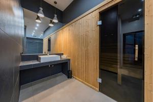 Hello Apartments Baltica Towers z parkingiem, widokiem na morze, sauna i kortem tenisowym