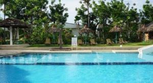 Marcosas Cottages Resort