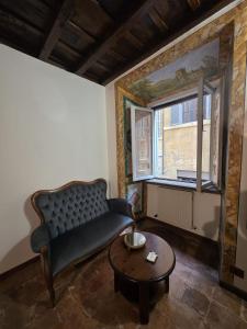 Orologio Historic Dimora - Via dei Banchi Nuovi