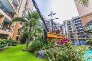 Jontiem Beach Atlantis Condo