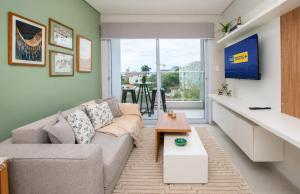 First Living 2BR with Pool Gym & Fast WiFi