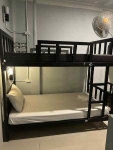 The Sunshine hostel and hotel