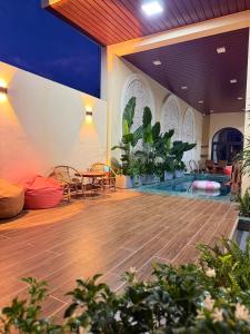 Seamee House