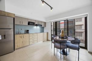 Couples Studio near Casco Viejo - Premium Design
