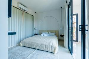 3BR Villa with Sunset & Ocean View, 3 Min to Beach