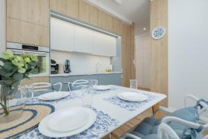 Artyleryjska Superior Apartment by BookingHost