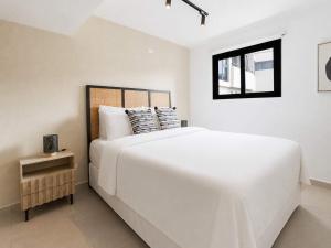Calm & Spacious Studio - 3rd Floor Quiet Side Near Casco Viejo