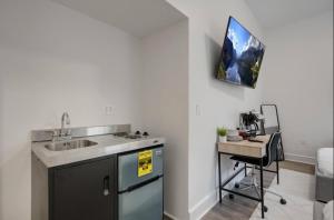 Bay Ridge ApartHotel