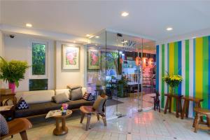 Sabai Sathorn Service Apartment