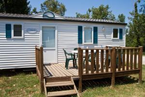 Campings Village Vacances Les Abricotiers (by Popinns) : photos des chambres