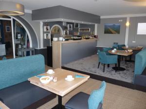 Hotels Hotel des Rochers : photos des chambres