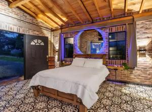 Cabin Glamping y Jacuzzi, 10 Min de JMC 30 Min Medellín