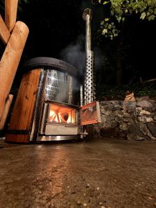 Hidden RAI - Forest Retreat,Hot Tub ,Sauna