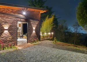 Cabin Glamping y Jacuzzi, 10 Min de JMC 30 Min Medellín