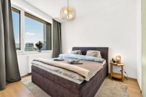 BNB SkyPark apartment with garage