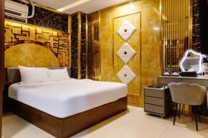 Boss Palace Hotel