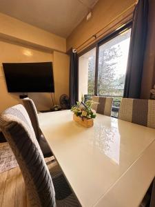 2 Bedroom Unit by Haku Haven - Goshen Land Towers