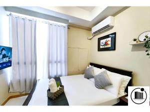 Citispace 1BR Condotel Suite at Sunshine100 City Plaza #SS01A