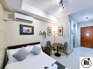 Citispace 1BR Condotel Suite at Sunshine100 City Plaza #SS01A