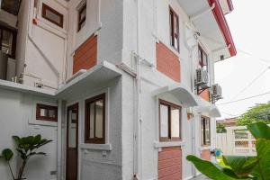 FULL HOUSE 4BR Near Airport & Malls