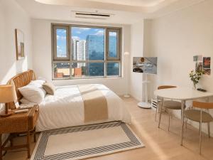 Cheongdam City Loft 136