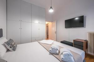 Athens Easy Stay by Cloudkeys