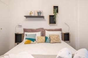 Athens Easy Stay by Cloudkeys
